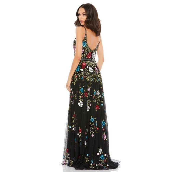MAC DUGGAL size 8 EMBELLISHED FLORAL SEQUINED GOWN Dress - Picture 2 of 6